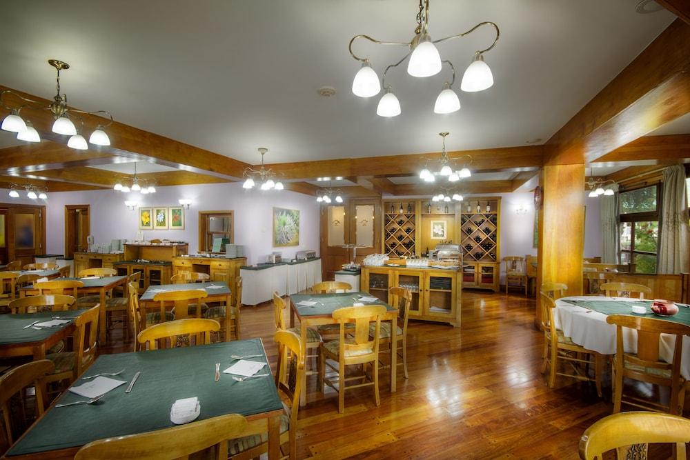 Hotel Kosten Aike El Calafate Exterior photo